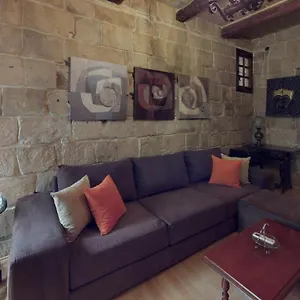 https://central-2-bedroom-apartment-in-valletta.qawrahotelsmalta.org